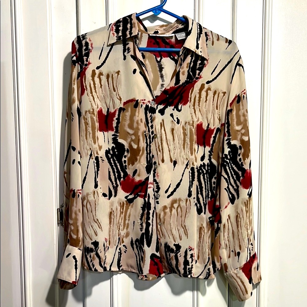 Dress Barn Cream Graphic Long Sleeve Button Down